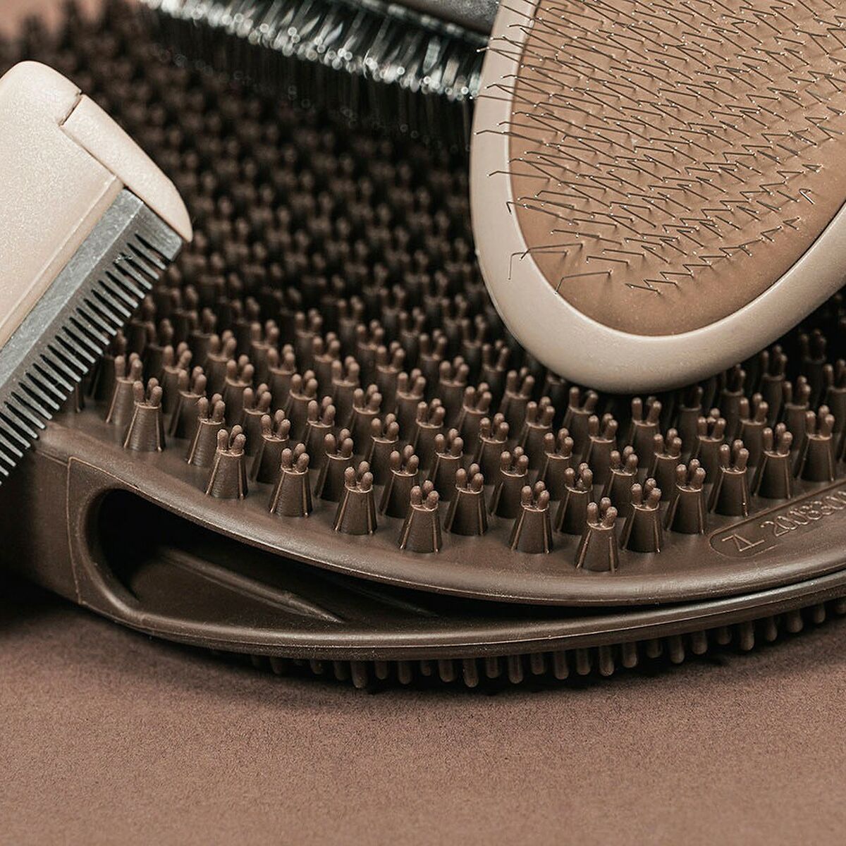 Backcombing brush Gloria Self-cleaning-9
